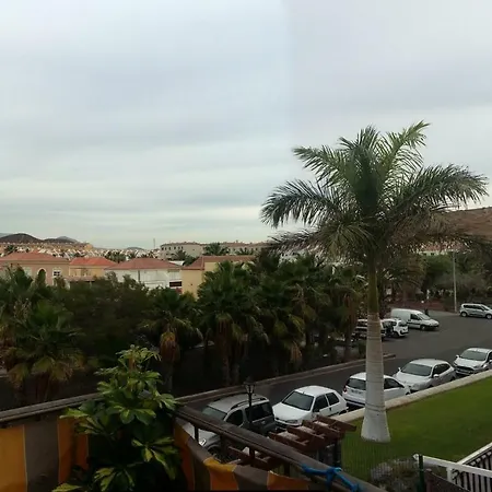Tropical * طوستا ديل سيلونثيو