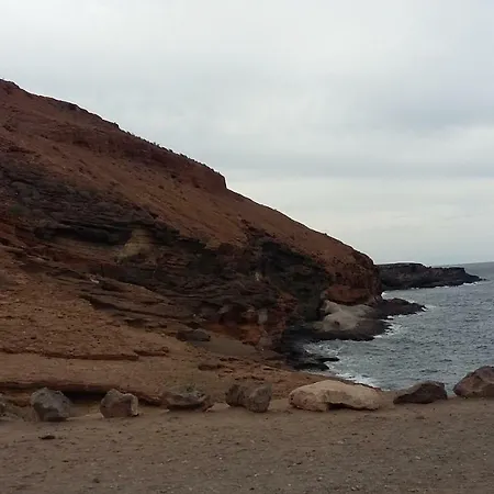 Tropical طوستا ديل سيلونثيو